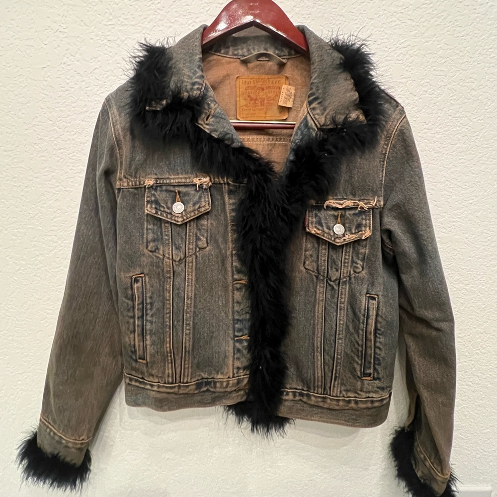 Levi’s denim jacket - Picture 2 of 7